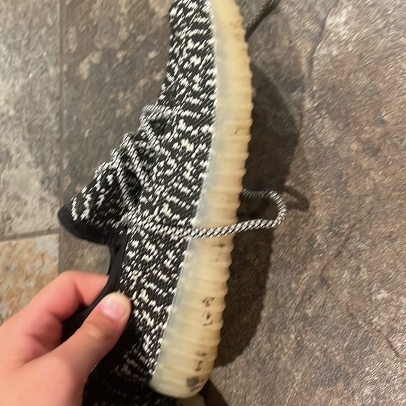 Light up shoes, but don’t know if they work - Picture 7 of 13